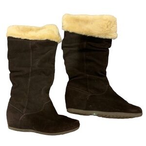 Cougar Fantasy Weatherproof Suede Wedge Boots in Brown size 9